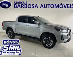 TOYOTA HILUX 2.8 D-4D TURBO DIESEL CD SRX 4X4 AUTOMÁTICO TOYOTA HILUX 2.8 D-4D TURBO DIESEL CD SRX 4X4 AUTOMÁTICO