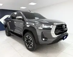 TOYOTA HILUX 2.8 D-4D TURBO DIESEL CD SRX 4X4 AUTOMÁTICO TOYOTA HILUX 2.8 D-4D TURBO DIESEL CD SRX 4X4 AUTOMÁTICO