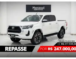 TOYOTA HILUX 2.8 D-4D TURBO DIESEL CD SRX PLUS 4X4 AUTOMÁTICO TOYOTA HILUX 2.8 D-4D TURBO DIESEL CD SRX PLUS 4X4 AUTOMÁTICO