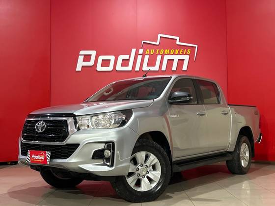 TOYOTA HILUX 2.8 SR 4X4 CD 16V DIESEL 4P AUTOMÁTICO