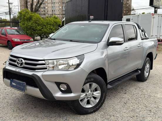 TOYOTA-HILUX-2016