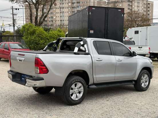 TOYOTA-HILUX-2.8 SRV 4X4 CD 16V DIESEL 4P AUTOMÁTICO TOYOTA-HILUX-2016