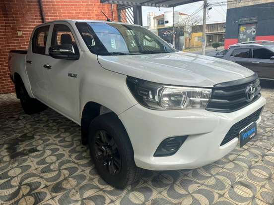 TOYOTA-HILUX-2.8 STD 4X4 CD 16V DIESEL 4P MANUAL TOYOTA-HILUX-2018