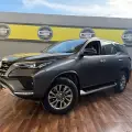TOYOTA HILUX SW4 2.8 D-4D TURBO DIESEL SRX 7L 4X4 AUTOMÁTICO TOYOTA HILUX SW4 2.8 D-4D TURBO DIESEL SRX 7L 4X4 AUTOMÁTICO