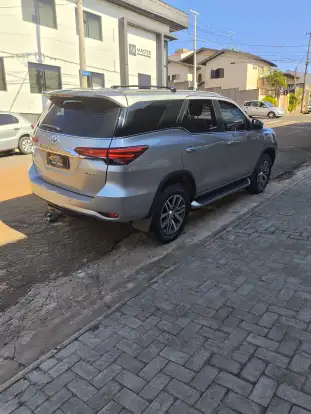 TOYOTA-HILUX SW4-2020
