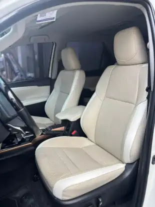 TOYOTA-HILUX SW4-2019
