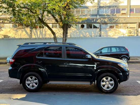 TOYOTA-HILUX SW4-2.7 SR 4X2 16V GASOLINA 4P AUTOMÁTICO TOYOTA-HILUX SW4-2010