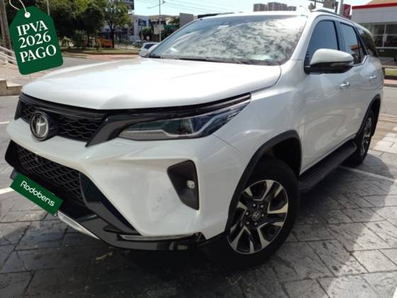 TOYOTA HILUX SW4 2.8 D-4D TURBO DIESEL SRX PLATINUM 4X4 AUTOMÁTICO