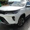 TOYOTA HILUX SW4 2.8 D-4D TURBO DIESEL SRX PLATINUM 4X4 AUTOMÁTICO TOYOTA HILUX SW4 2.8 D-4D TURBO DIESEL SRX PLATINUM 4X4 AUTOMÁTICO