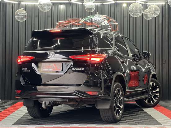 TOYOTA-HILUX SW4-4.0 SRX 4X4 7 LUGARES V6 24V GASOLINA 4P AUTOMÁTICO TOYOTA-HILUX SW4-2016
