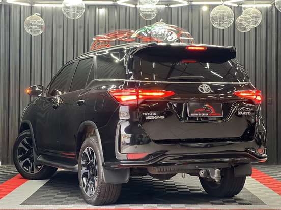 TOYOTA-HILUX SW4-4.0 SRX 4X4 7 LUGARES V6 24V GASOLINA 4P AUTOMÁTICO TOYOTA-HILUX SW4-2016