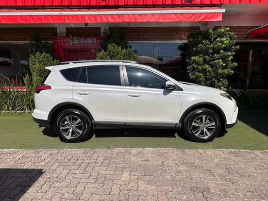 TOYOTA-RAV4-2.0 TOP 4X2 16V GASOLINA 4P AUTOMÁTICO TOYOTA-RAV4-2018