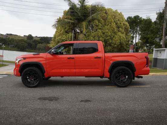 TOYOTA-TUNDRA-2023