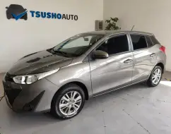 TOYOTA YARIS 1.3 16V FLEX XL PLUS TECH MULTIDRIVE TOYOTA YARIS 1.3 16V FLEX XL PLUS TECH MULTIDRIVE