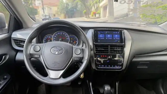 TOYOTA-YARIS-2023