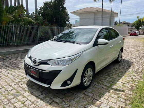 TOYOTA YARIS 1.3 16V FLEX XL PLUS TECH MULTIDRIVE