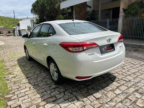 TOYOTA-YARIS-1.3 16V FLEX XL PLUS TECH MULTIDRIVE TOYOTA-YARIS-2019