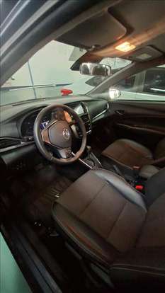 TOYOTA-YARIS-2023