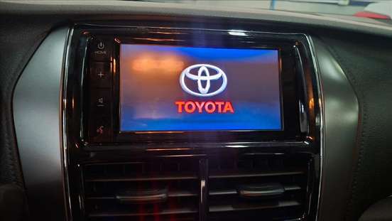 TOYOTA-YARIS-2023