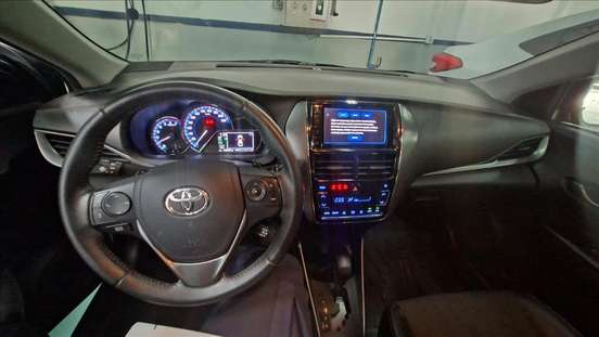 TOYOTA-YARIS-2023