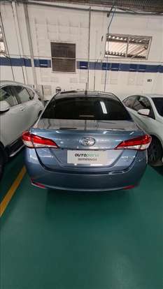 TOYOTA-YARIS-2023