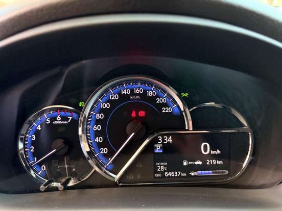 TOYOTA-YARIS-2018