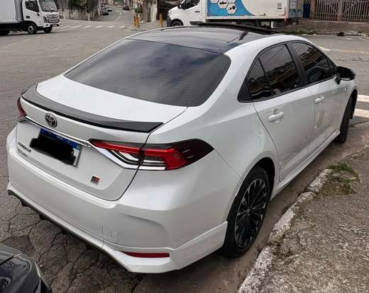 TOYOTA-COROLLA-2024