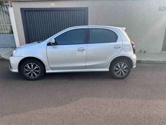 TOYOTA ETIOS 1.5 PLATINUM 16V FLEX 4P AUTOMÁTICO