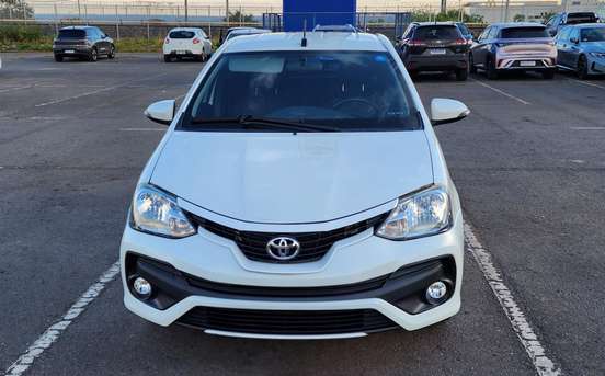 TOYOTA-ETIOS-2017