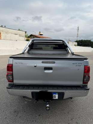TOYOTA-HILUX-2.7 SRV 4X2 CD 16V FLEX 4P AUTOMÁTICO TOYOTA-HILUX-2014