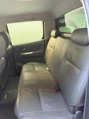 TOYOTA-HILUX-2.7 SRV 4X2 CD 16V FLEX 4P AUTOMÁTICO TOYOTA-HILUX-2014