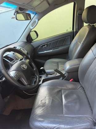 TOYOTA-HILUX-2.7 SRV 4X2 CD 16V FLEX 4P AUTOMÁTICO TOYOTA-HILUX-2014