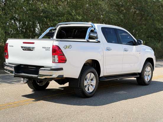 TOYOTA-HILUX-2.7 SRV 4X4 CD 16V FLEX 4P AUTOMÁTICO TOYOTA-HILUX-2016