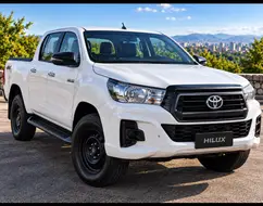 TOYOTA HILUX 2.8 D-4D TURBO DIESEL CHASSI 4X4 MANUAL TOYOTA HILUX 2.8 D-4D TURBO DIESEL CHASSI 4X4 MANUAL