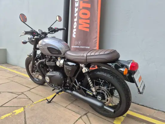 TRIUMPH-BONNEVILLE T120 BLACK 1200-2024