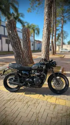 TRIUMPH-BONNEVILLE T120 BLACK 1200 TRIUMPH-BONNEVILLE T120 BLACK 1200-2018