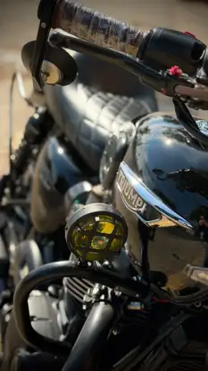 TRIUMPH-BONNEVILLE T120 BLACK 1200-2018