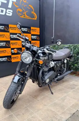 TRIUMPH-BONNEVILLE T120 BLACK 1200-2023