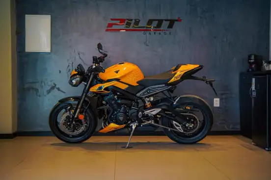 TRIUMPH-STREET TRIPLE RS ABS-2026