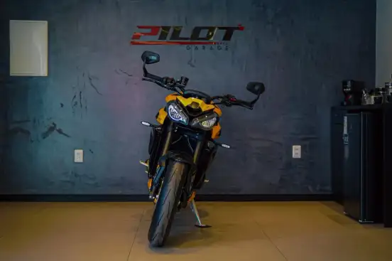 TRIUMPH-STREET TRIPLE RS ABS-2026