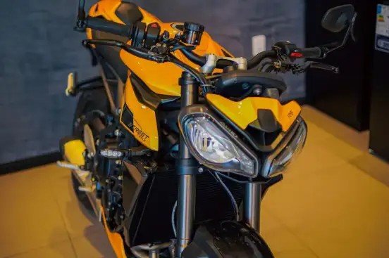 TRIUMPH-STREET TRIPLE RS ABS-2026