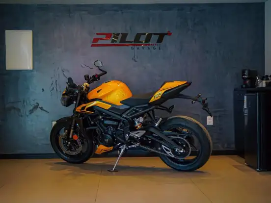 TRIUMPH-STREET TRIPLE RS ABS TRIUMPH-STREET TRIPLE RS ABS-2026