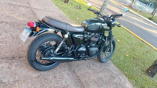 TRIUMPH-BONNEVILLE T120 BLACK 1200-2017