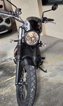 TRIUMPH-SCRAMBLER 900-2023