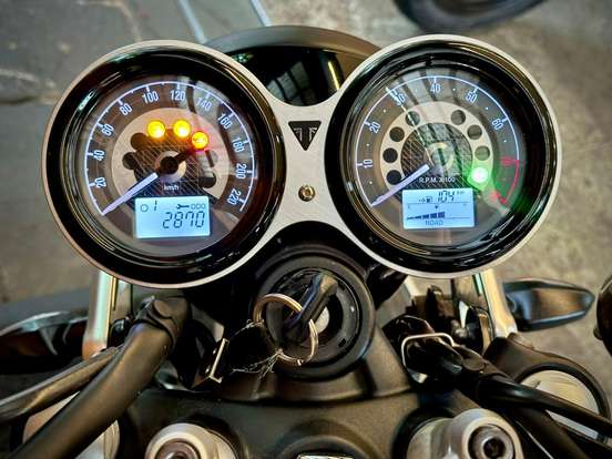 TRIUMPH-SPEED TWIN-2019