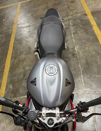 TRIUMPH STREET TRIPLE R ABS 