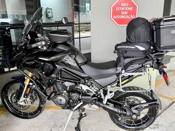 TRIUMPH TIGER 1200 BLACK EDITION 