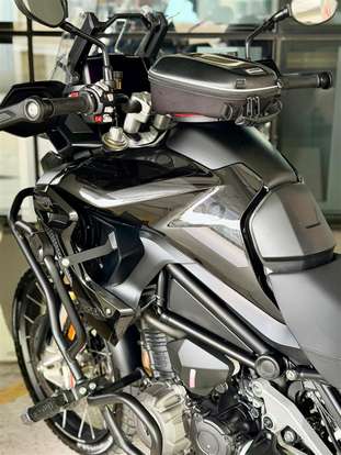TRIUMPH-TIGER 1200 BLACK EDITION-2025