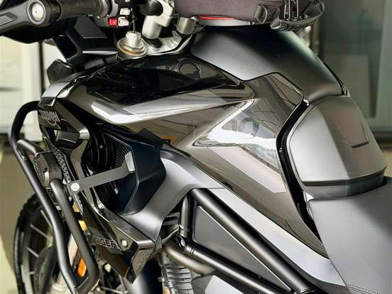 TRIUMPH-TIGER 1200 BLACK EDITION TRIUMPH-TIGER 1200 BLACK EDITION-2025