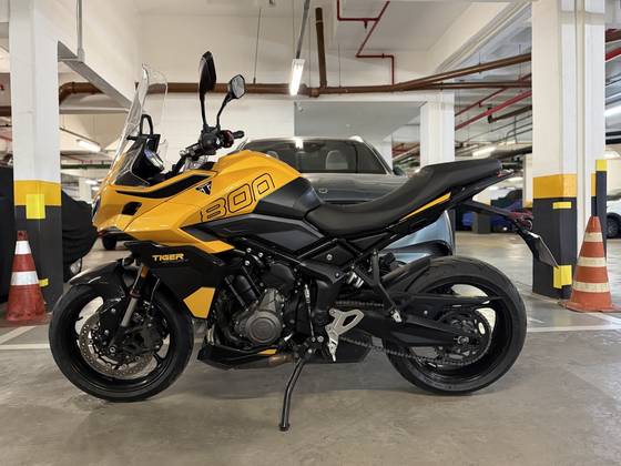 TRIUMPH TIGER 800 SPORT 